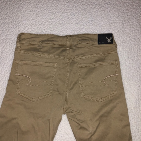 AEO Khaki Jegging Size 4 Short - Picture 3 of 4